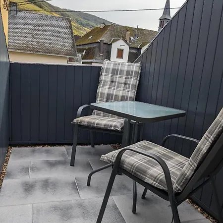 Haus Am Weinberg * زيل ان دير موسل
